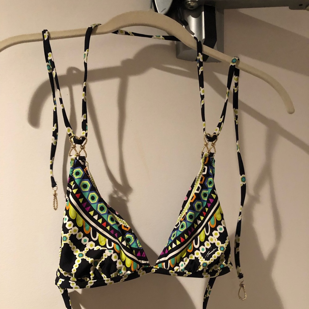 Bikini top